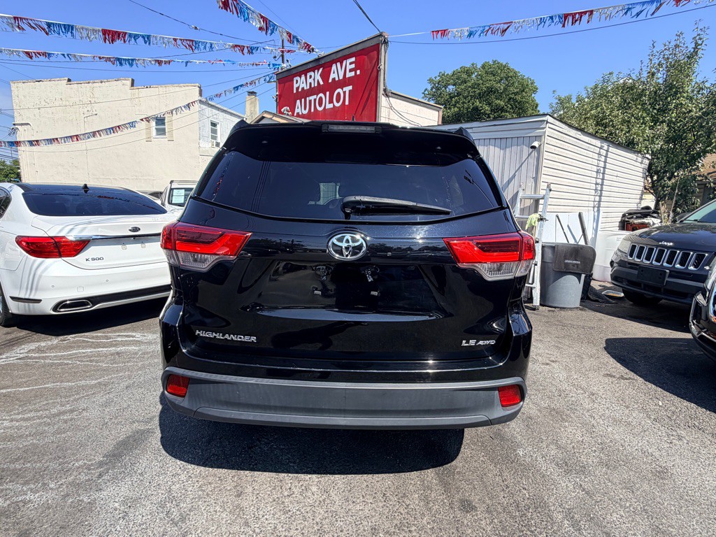 2019 Toyota Highlander Image 4