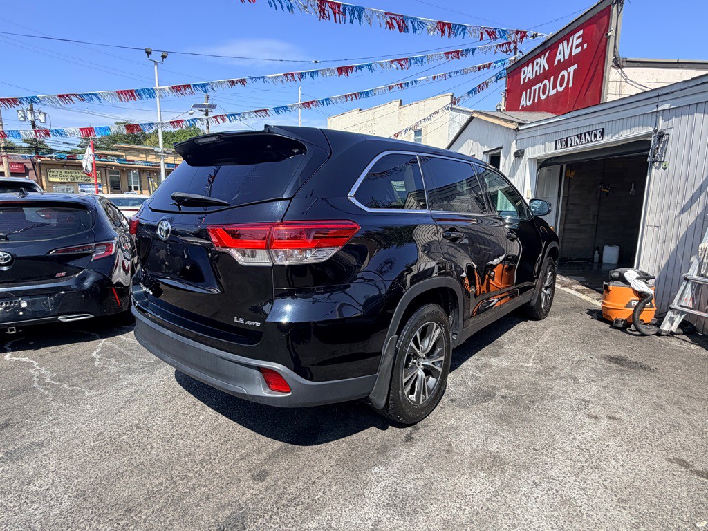 2019 Toyota Highlander Image 5