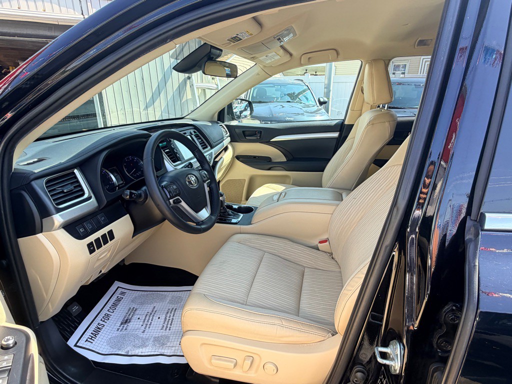 2019 Toyota Highlander Image 14