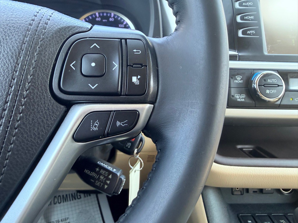 2019 Toyota Highlander Image 22