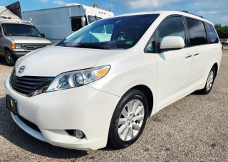 Image for 2015 Toyota Sienna XLE ID: 6720793