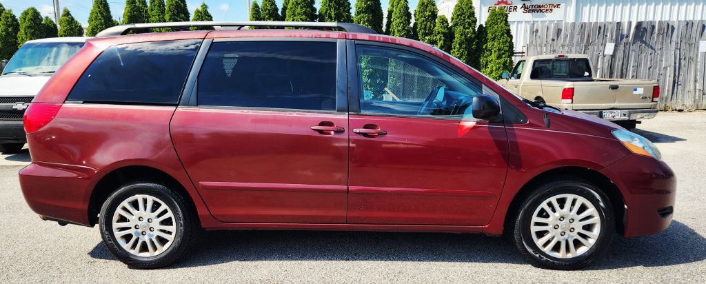 2007 Toyota Sienna Image 5