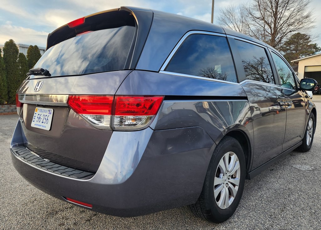 2015 Honda Odyssey Image 8