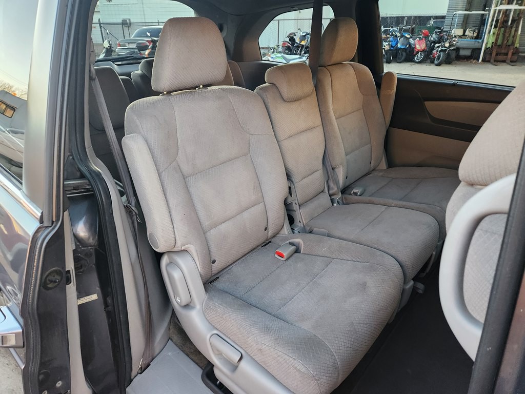 2015 Honda Odyssey Image 10