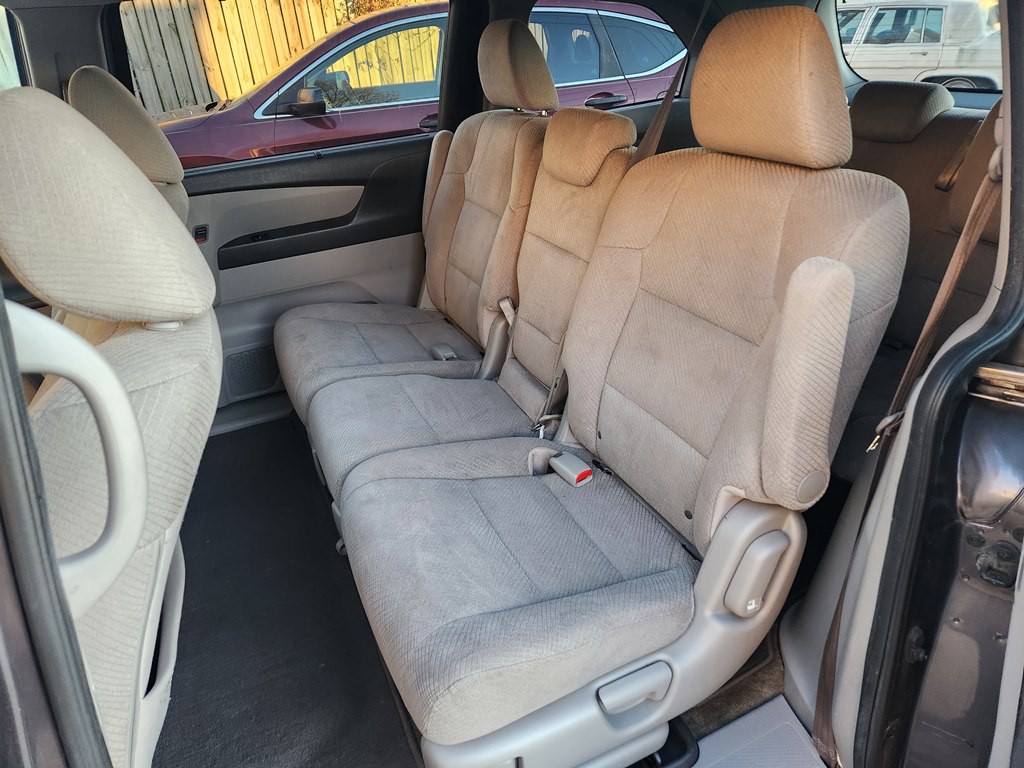 2015 Honda Odyssey Image 14