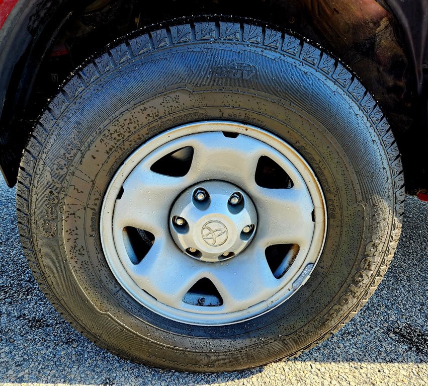 2015 Toyota Tacoma Image 9