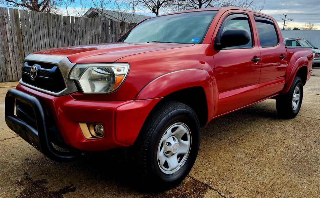 2015 Toyota Tacoma Image 10