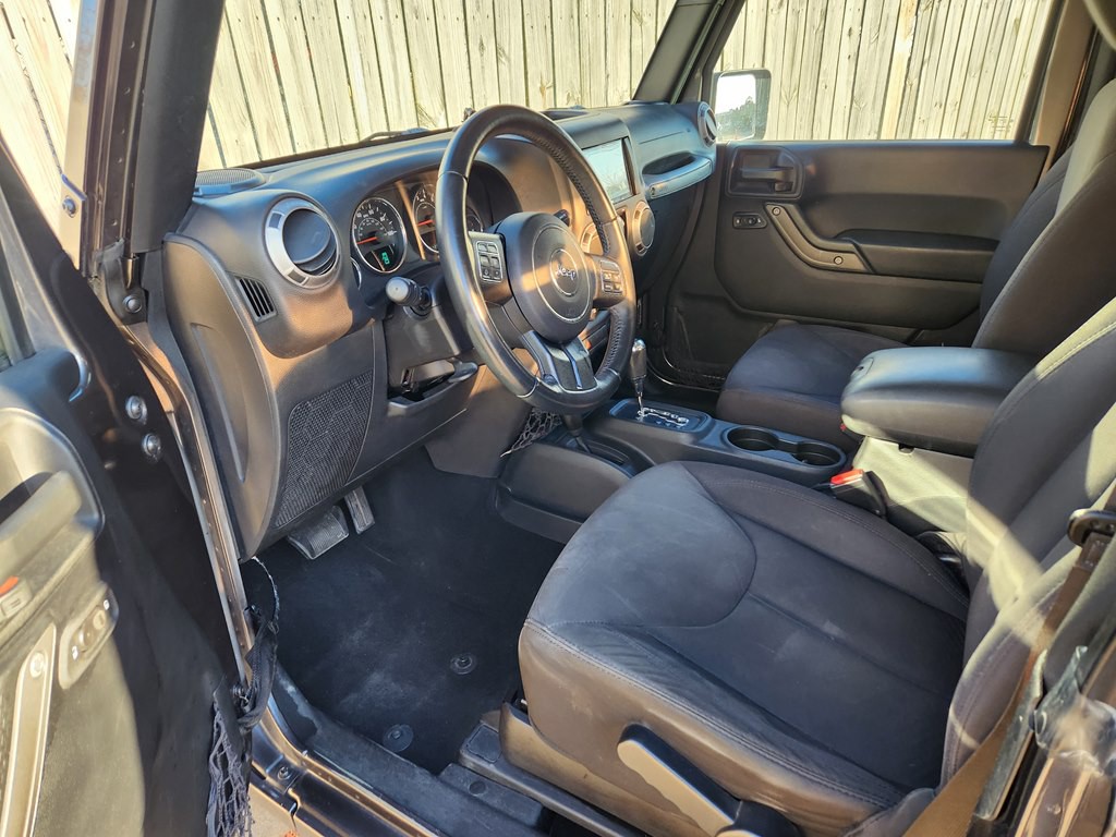 2017 Jeep Wrangler Image 11