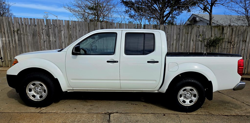2014 Nissan Frontier Image 4