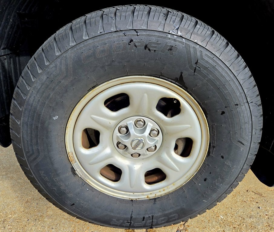 2014 Nissan Frontier Image 9