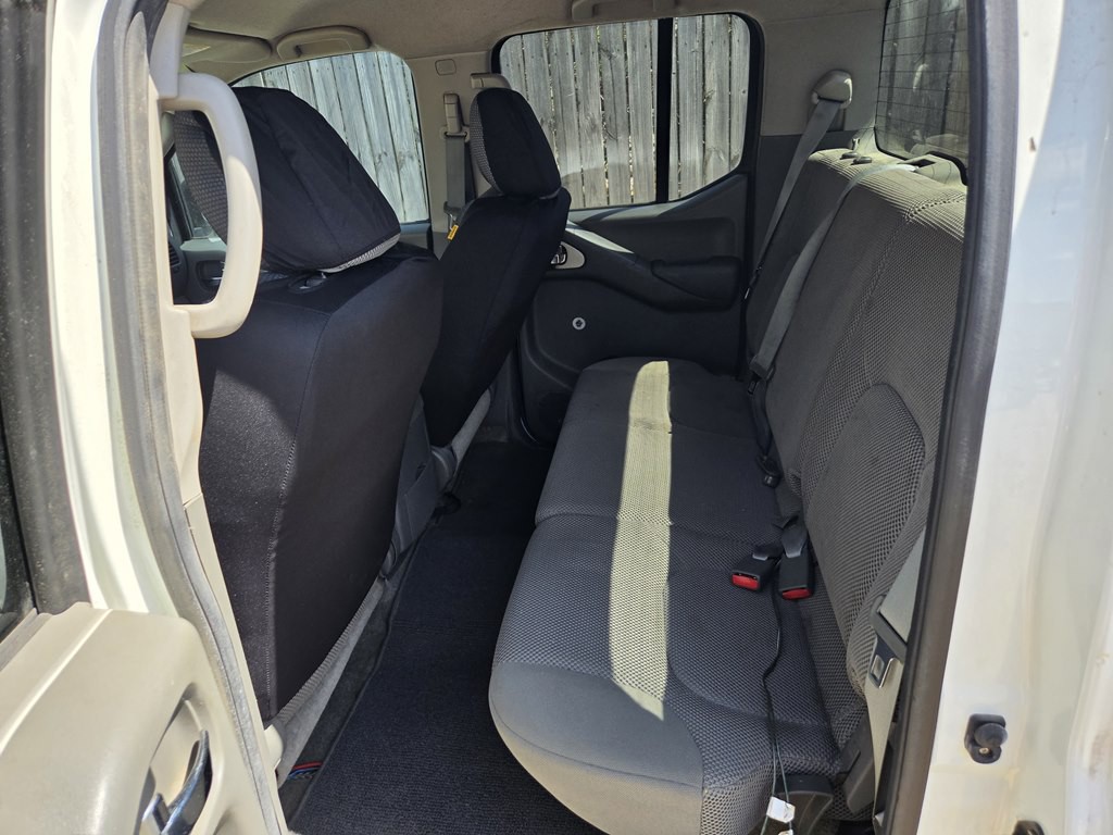 2014 Nissan Frontier Image 13