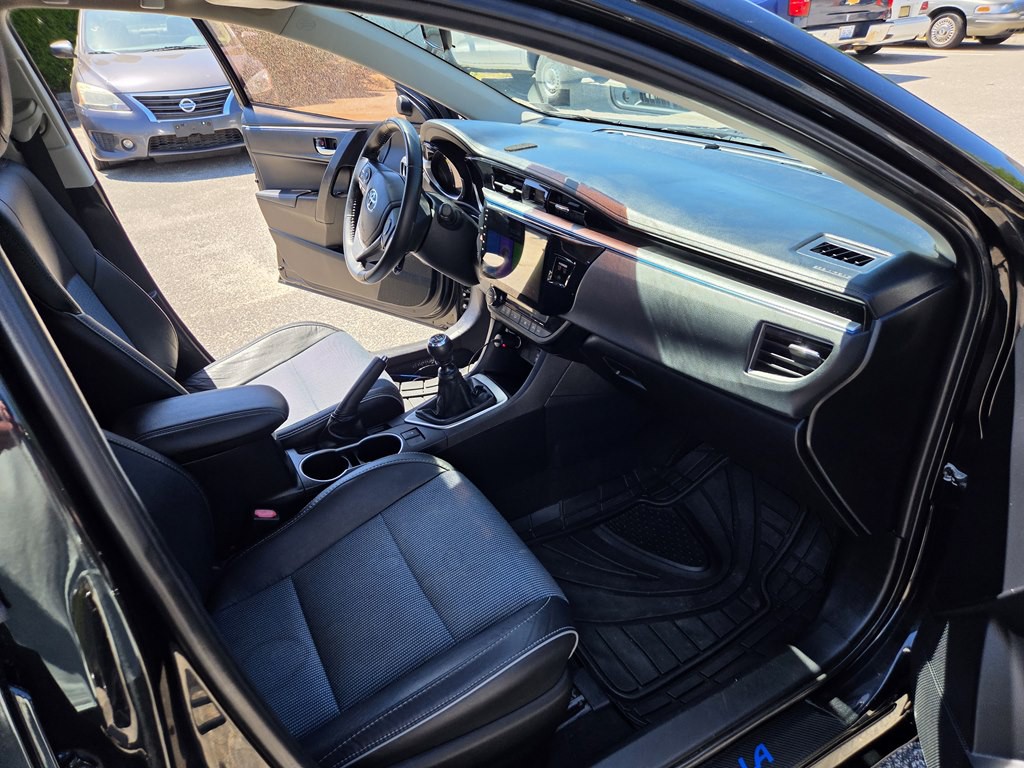 2014 Toyota Corolla Image 11