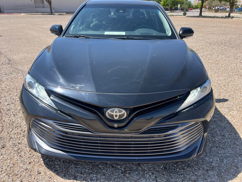 2018 Toyota Camry Image 2