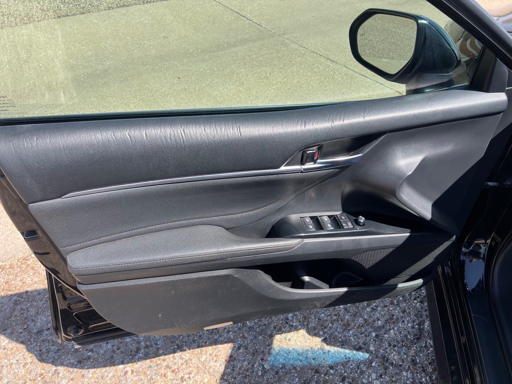 2018 Toyota Camry Image 14