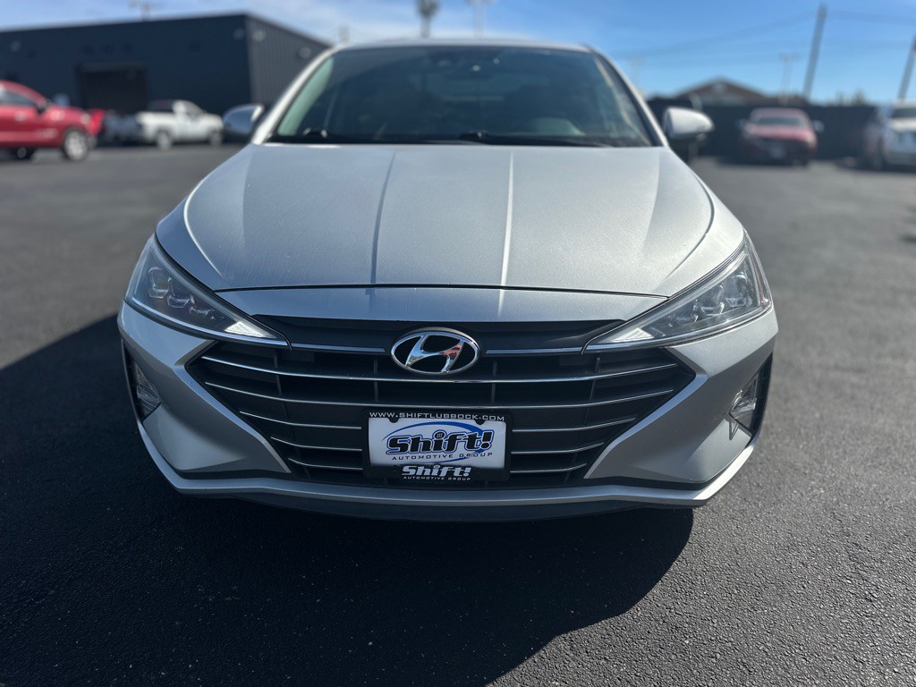 2019 Hyundai Elantra Image 2