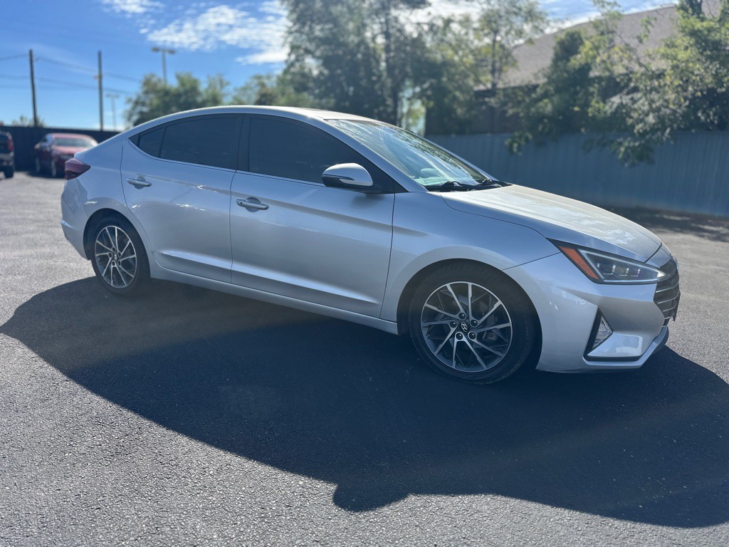 2019 Hyundai Elantra Image 4