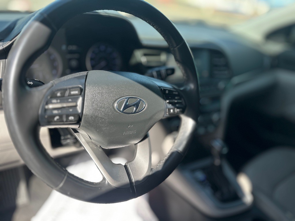 2019 Hyundai Elantra Image 16