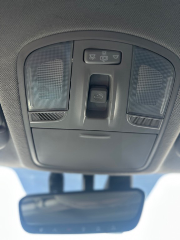 2019 Hyundai Elantra Image 24