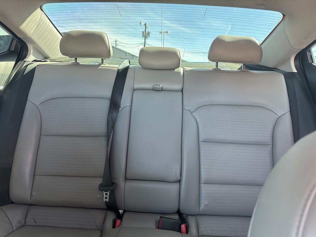 2019 Hyundai Elantra Image 25