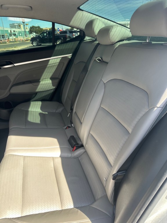 2019 Hyundai Elantra Image 26