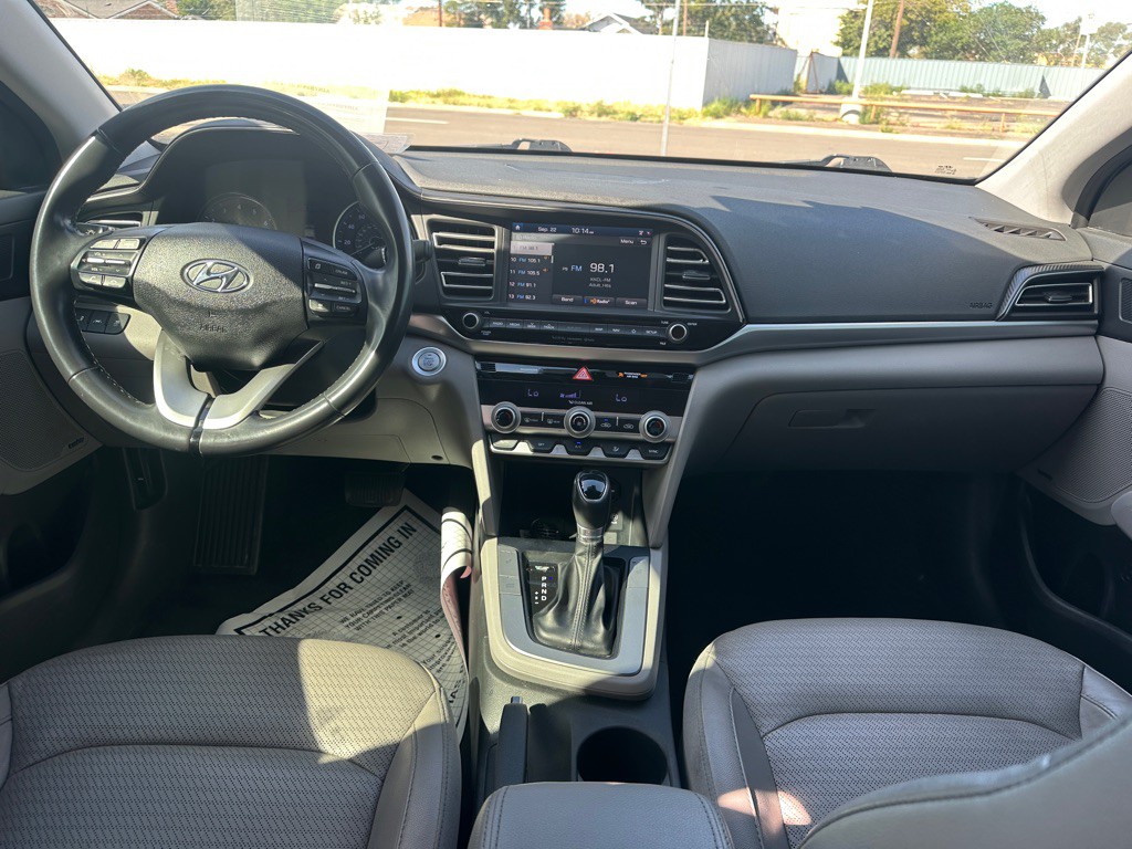 2019 Hyundai Elantra Image 27