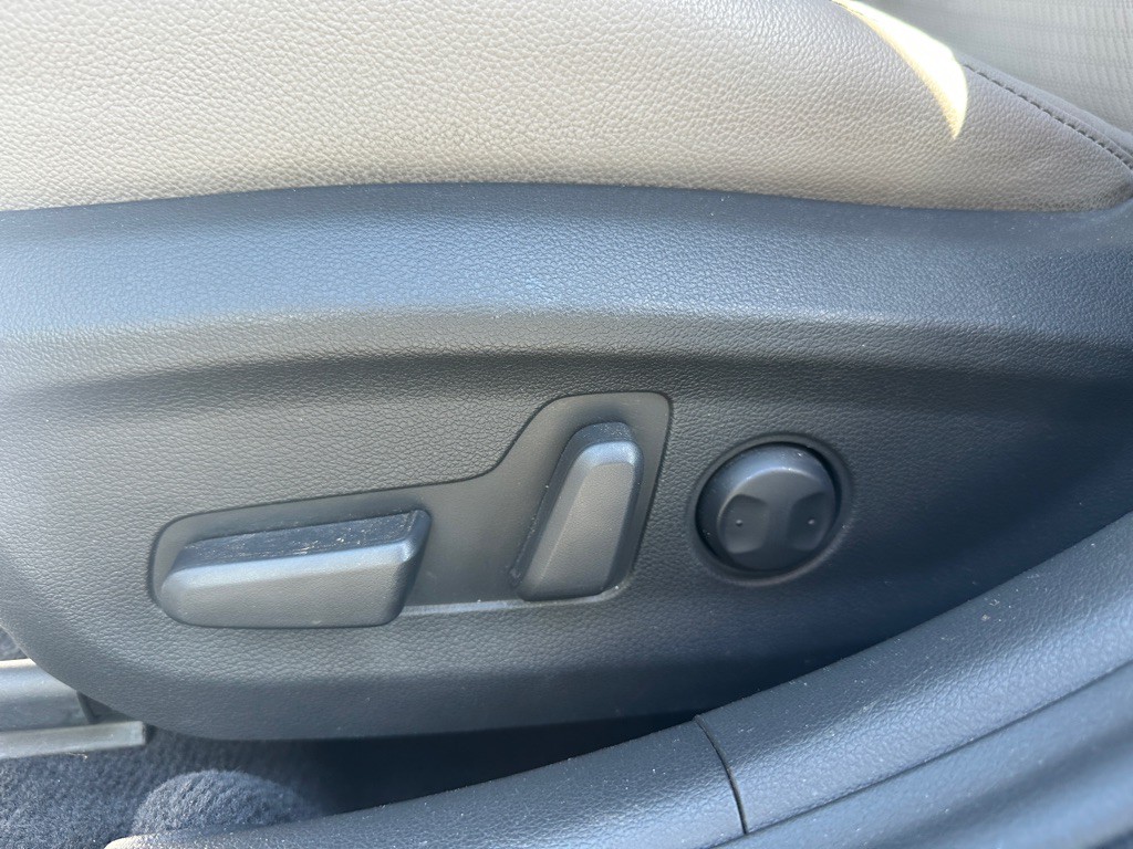 2019 Hyundai Elantra Image 28