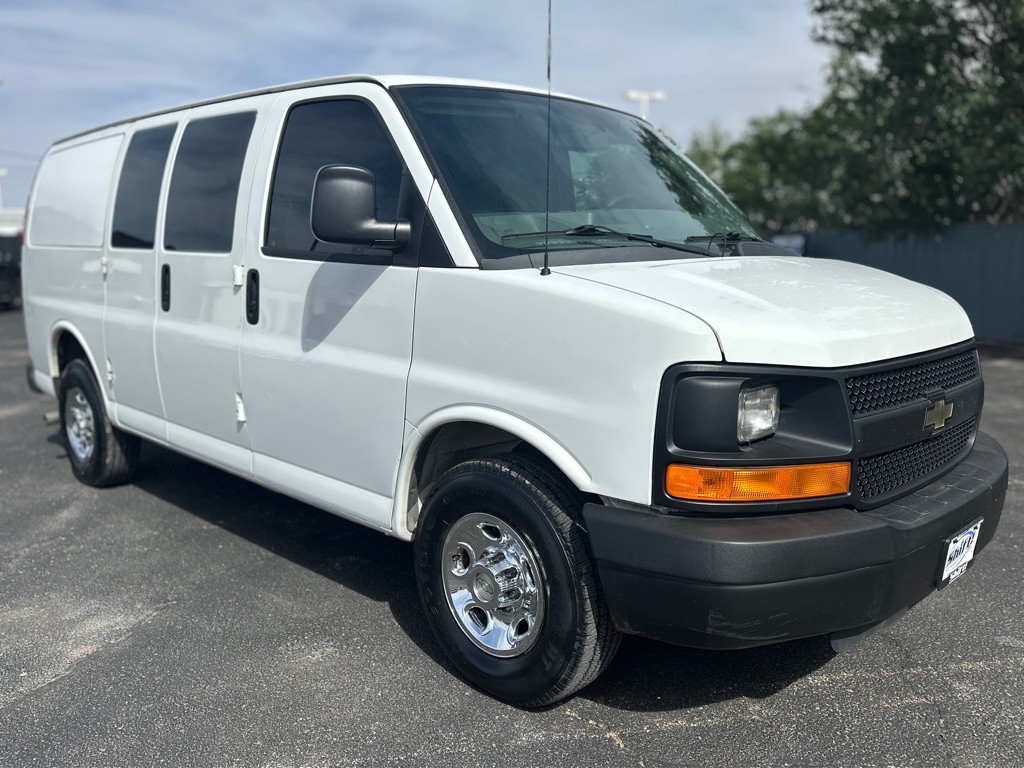 2012 Chevrolet Express Image 1