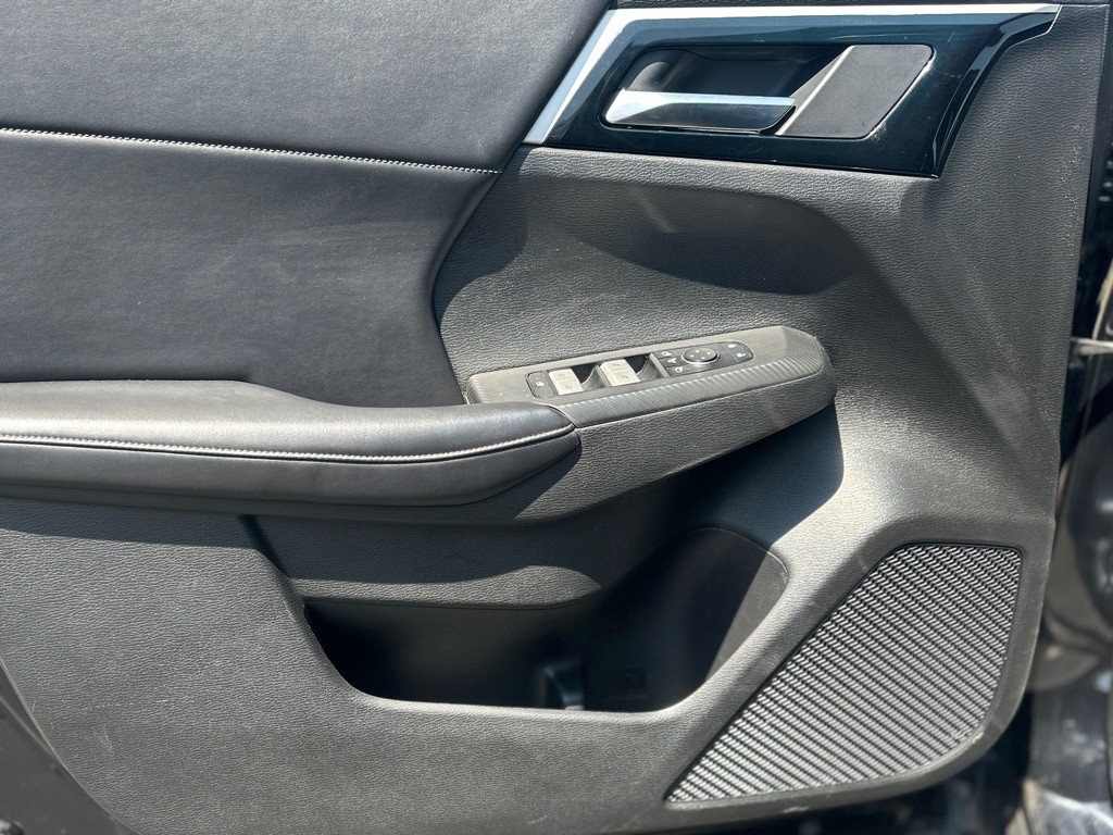 2023 Mitsubishi Outlander Image 14