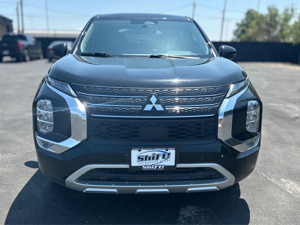 2023 Mitsubishi Outlander Image 4