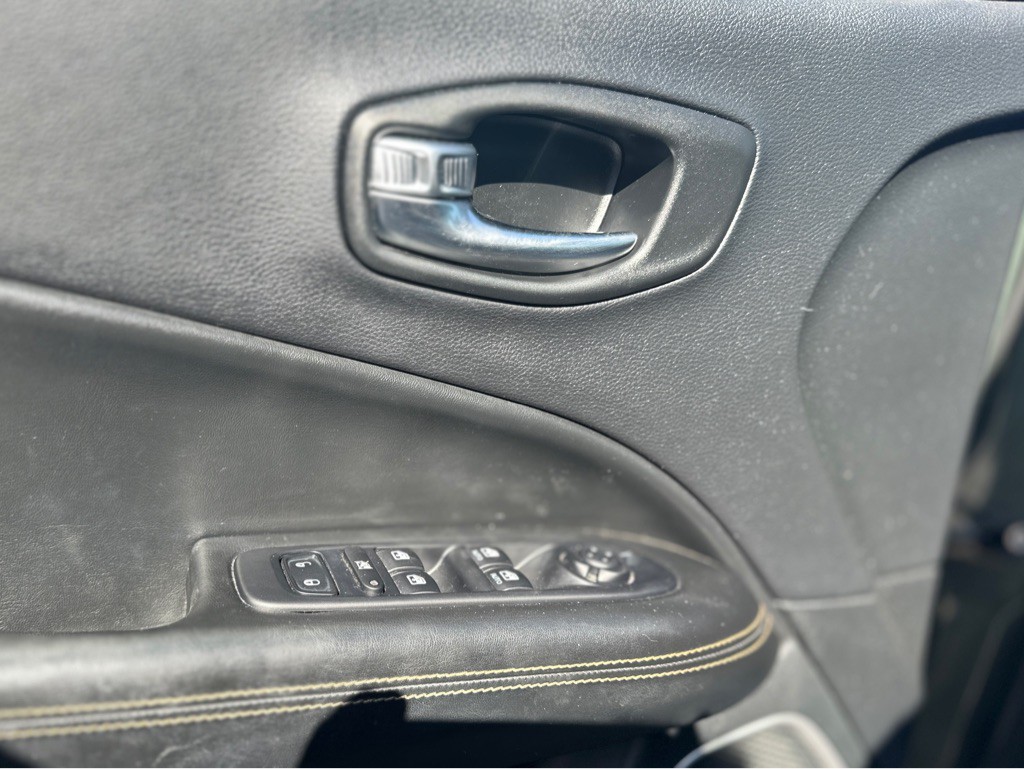 2020 Jeep Compass Image 15