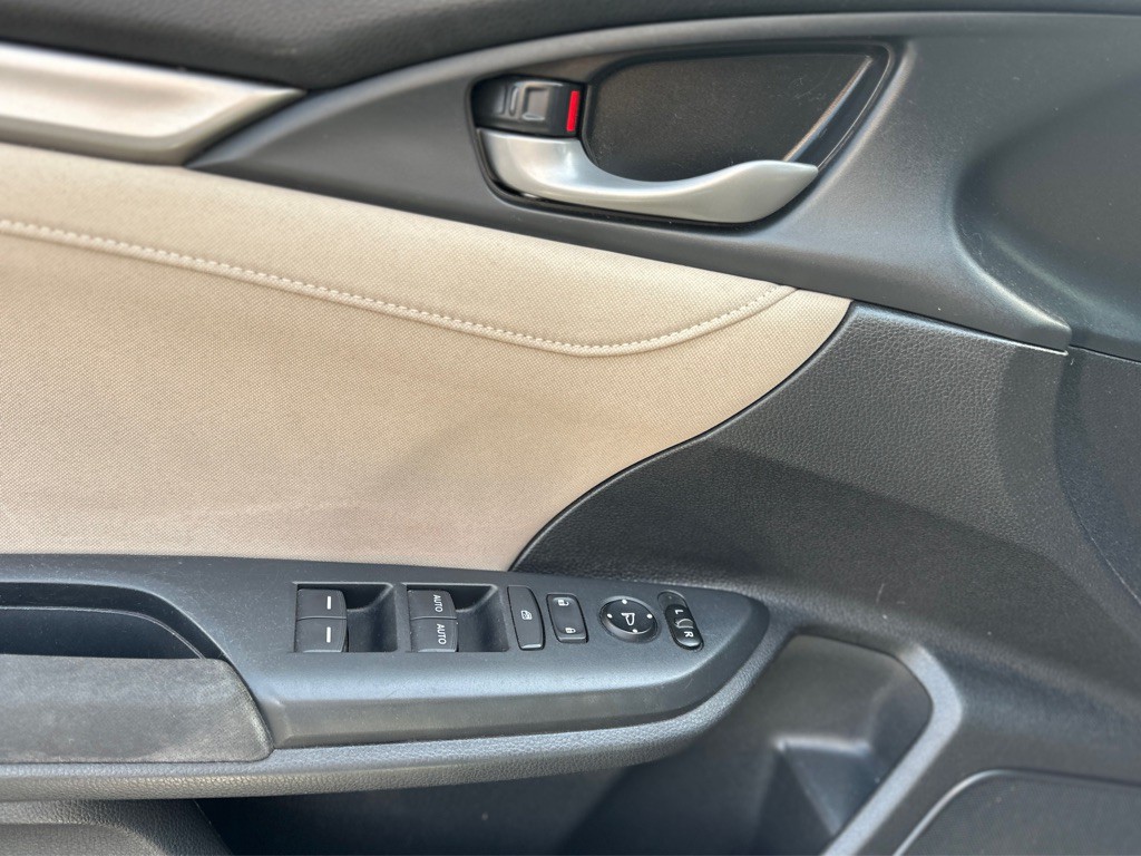 2019 Honda Civic Image 13