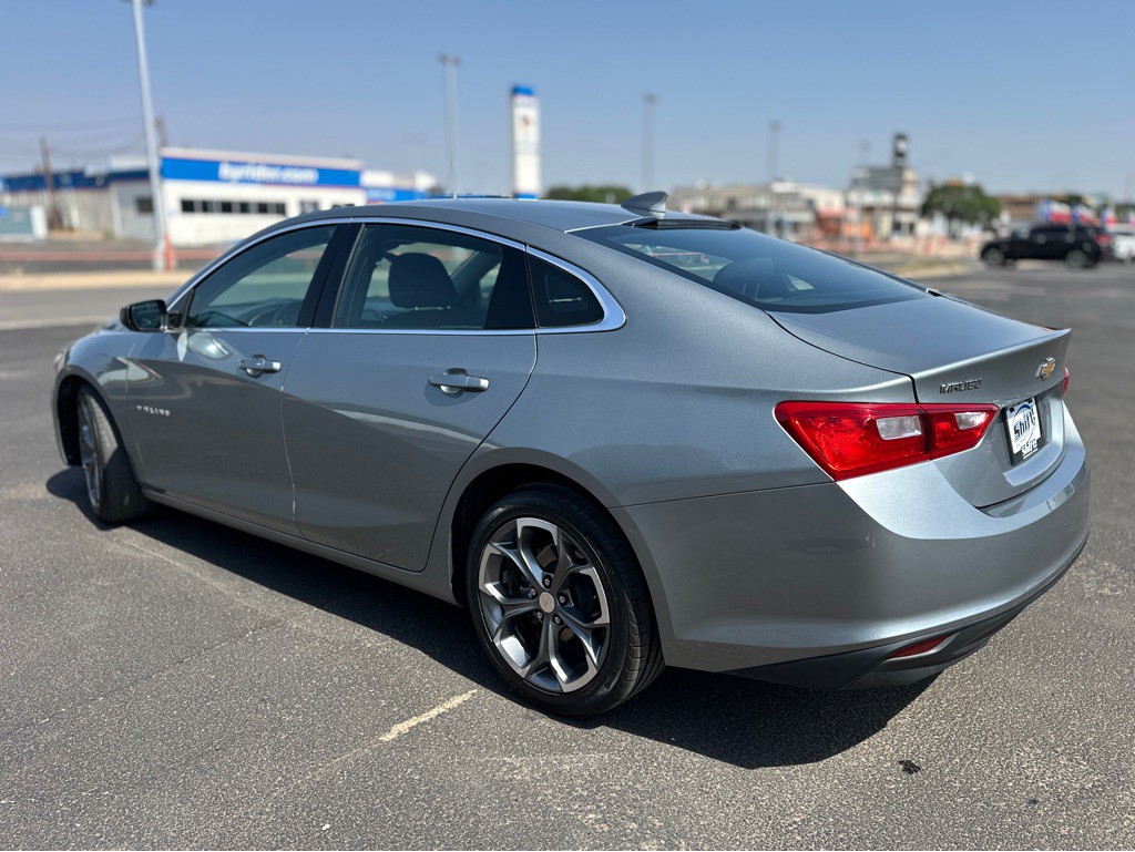 2023 Chevrolet Malibu Image 12