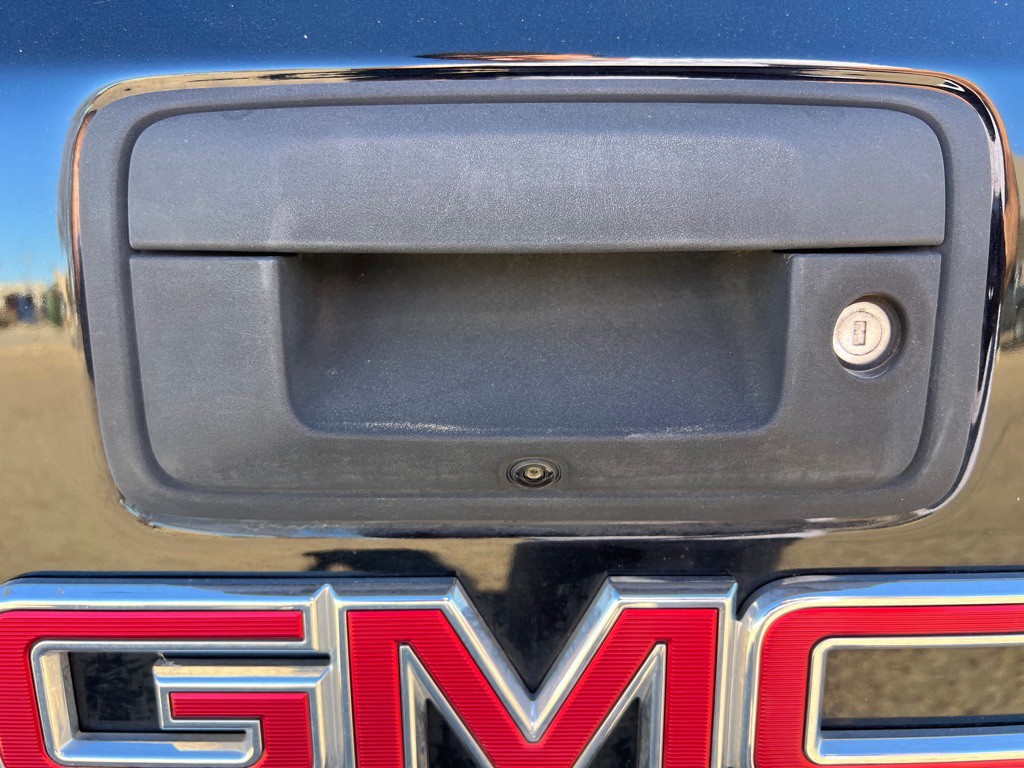 2018 GMC Sierra Image 17