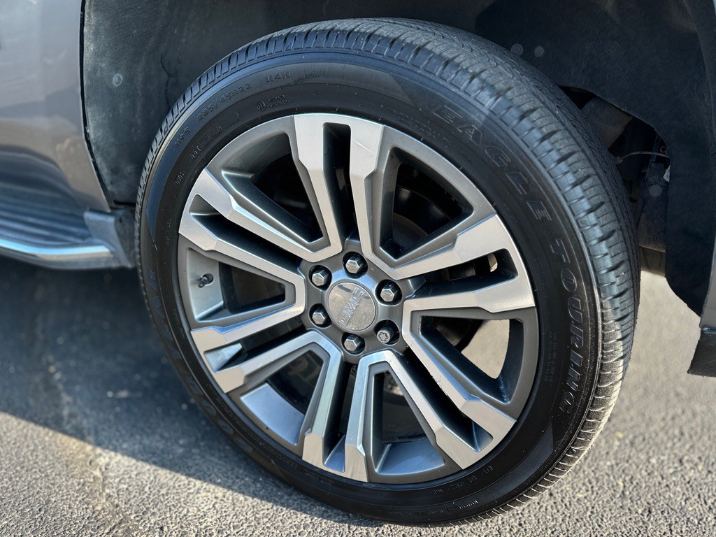 2018 GMC Yukon Image 13