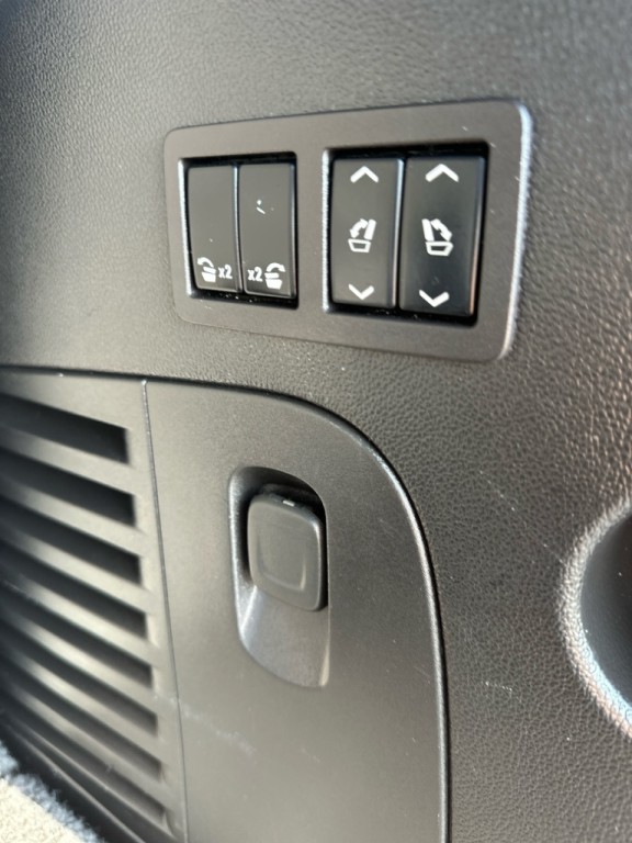 2018 GMC Yukon Image 34
