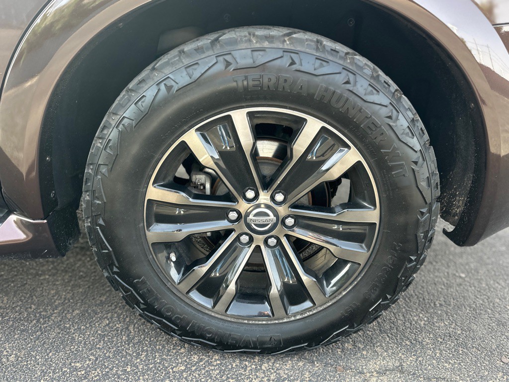 2019 Nissan Armada Image 9