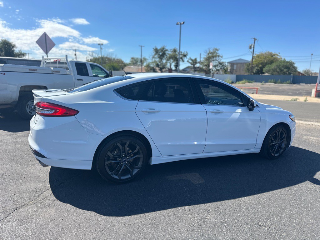 2018 Ford Fusion Image 6