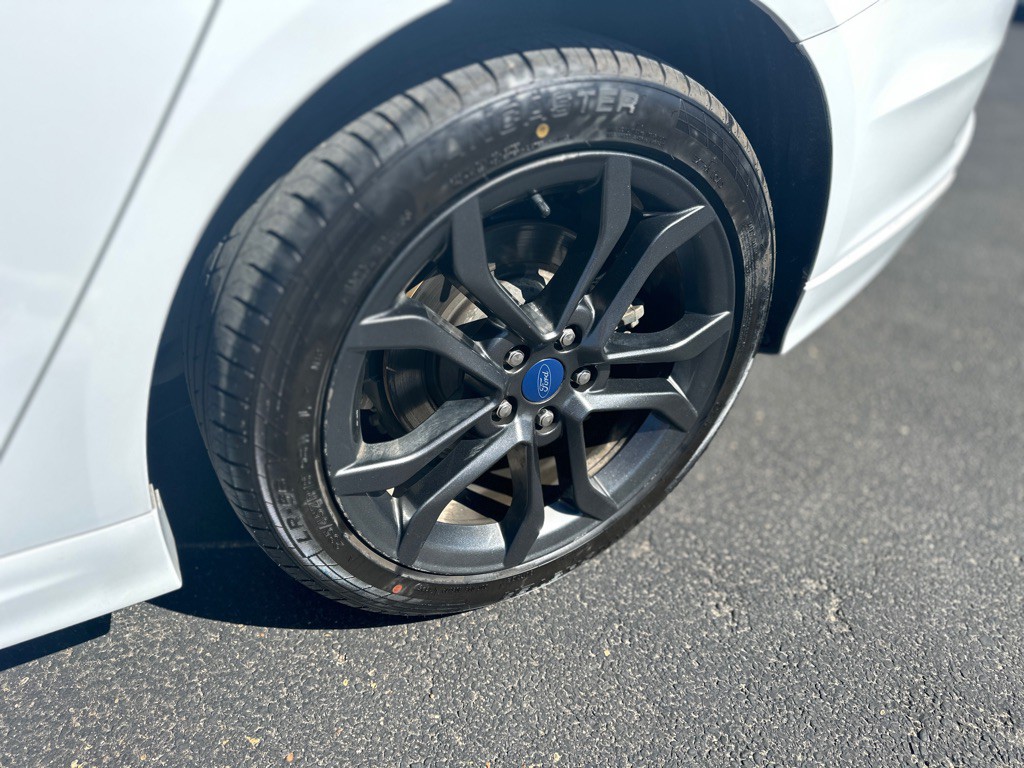 2018 Ford Fusion Image 13