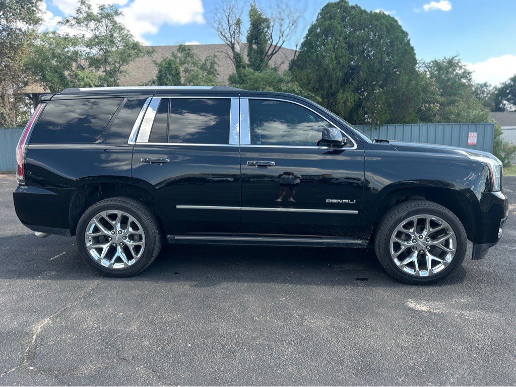 2017 GMC Yukon Image 5
