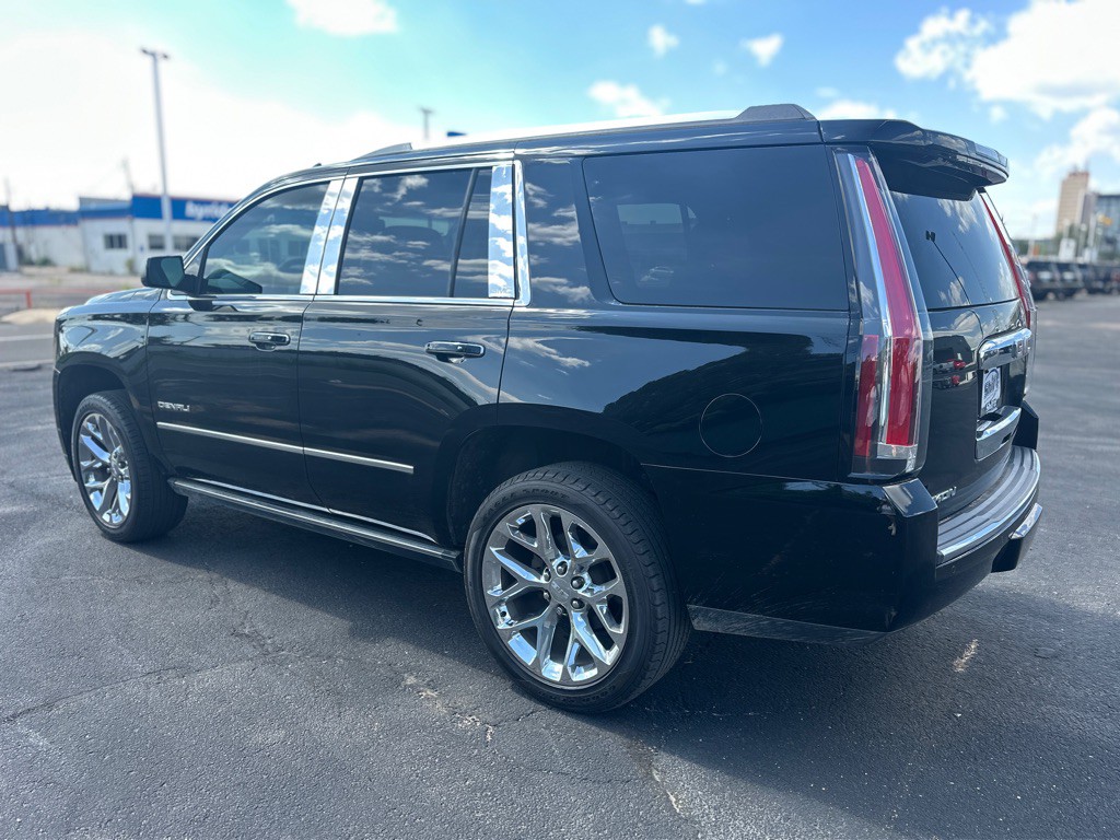 2017 GMC Yukon Image 10