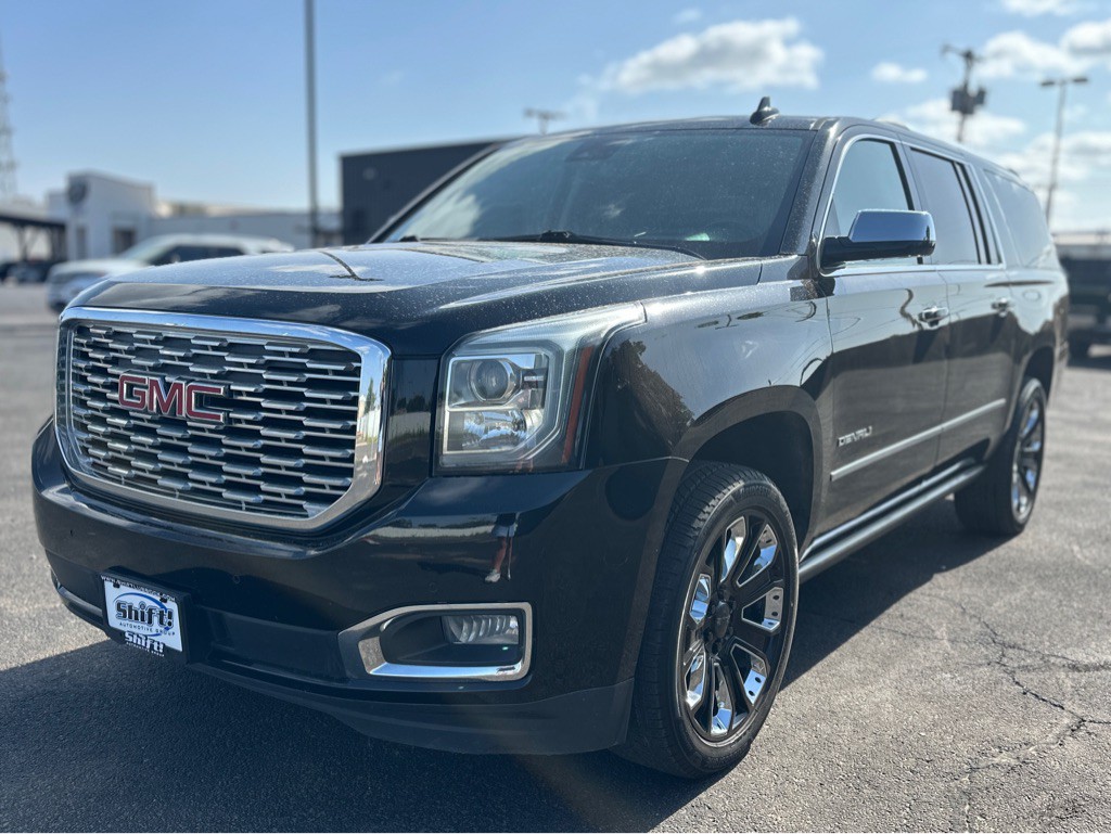 2020 GMC Yukon Image 2