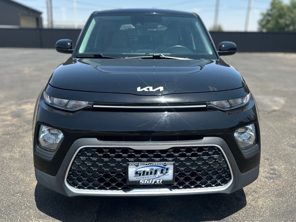 2022 Kia Soul Image 3