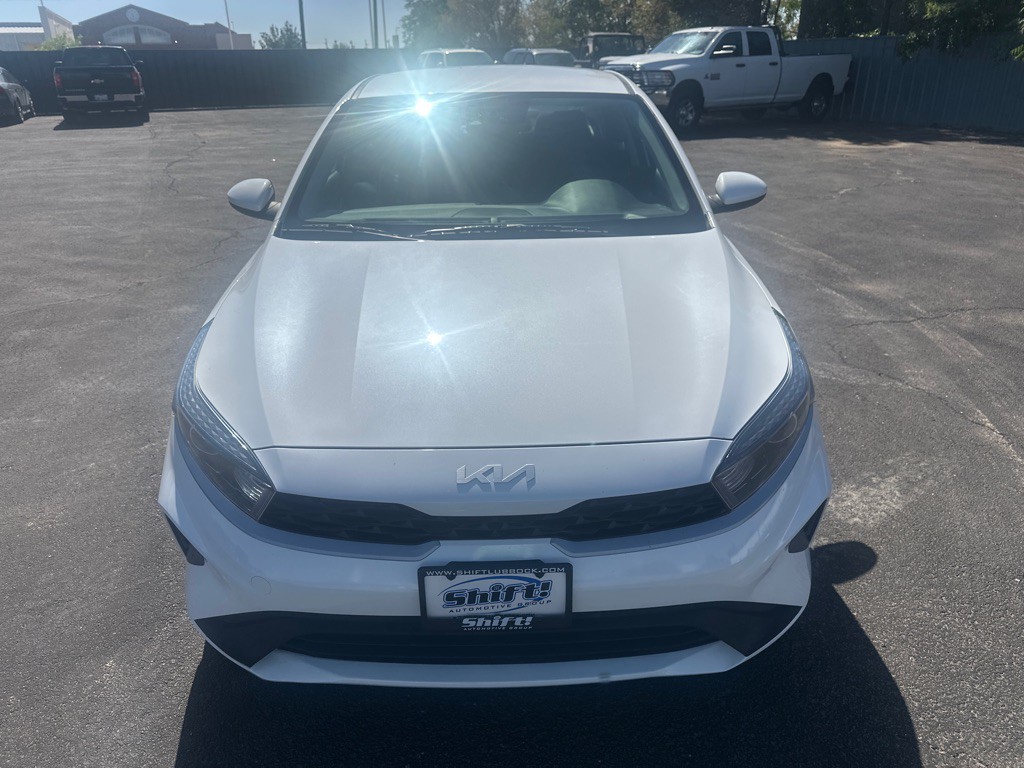 2023 Kia Forte Image 2