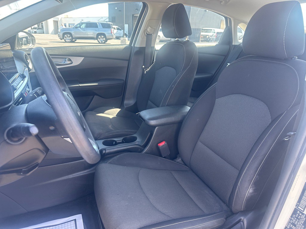 2023 Kia Forte Image 14