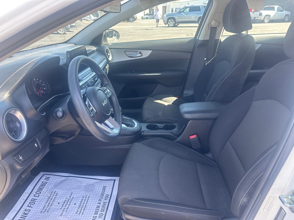 2023 Kia Forte Image 15
