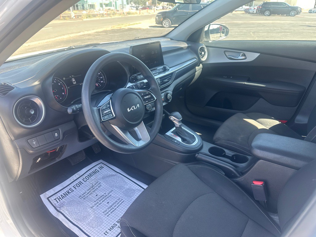 2023 Kia Forte Image 16