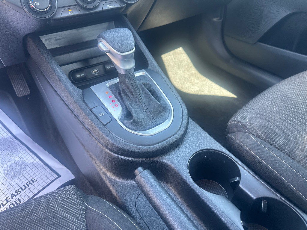 2023 Kia Forte Image 18