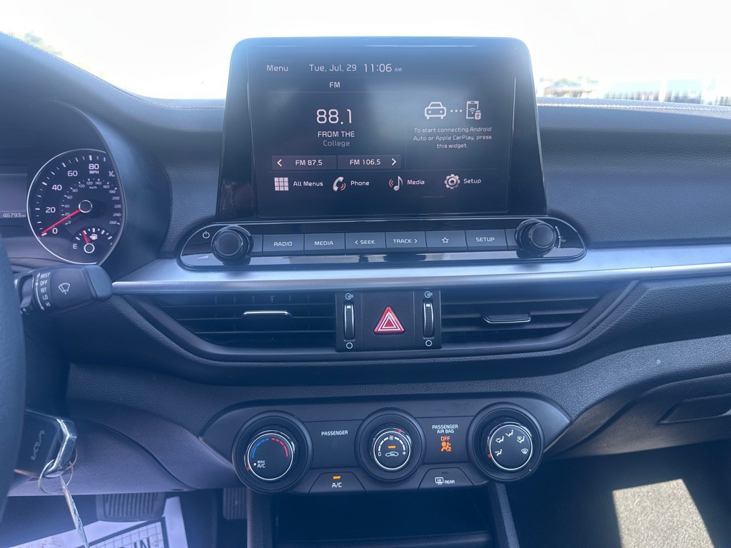 2023 Kia Forte Image 19