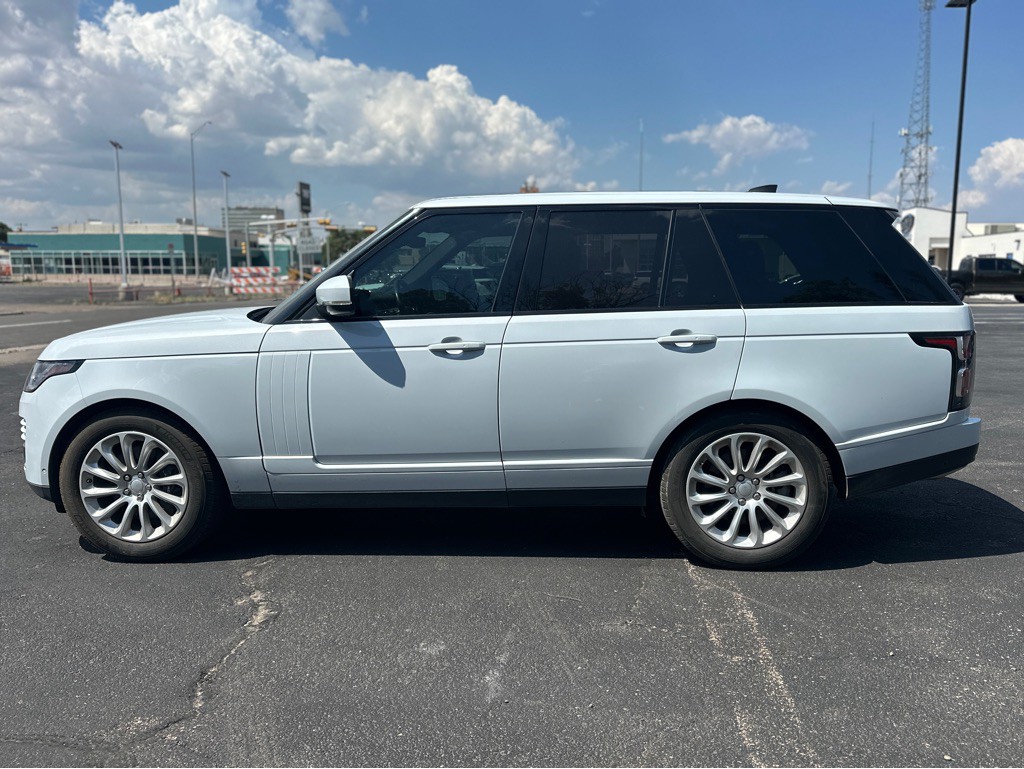2018 Land Rover Range Rover Image 11