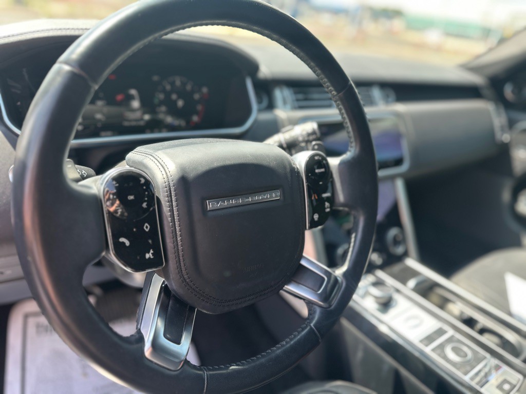 2018 Land Rover Range Rover Image 16
